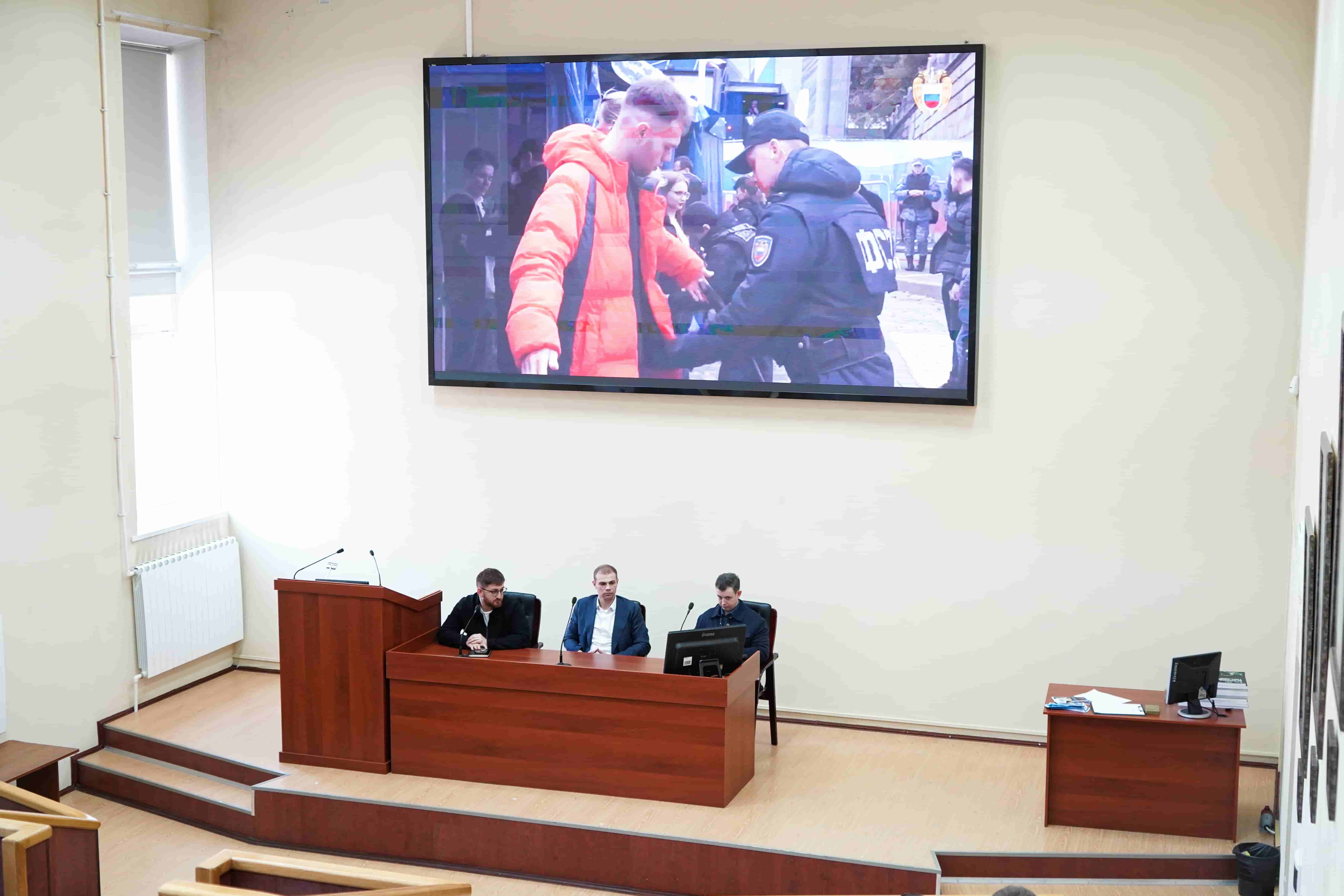 Студенты Университета Вернадского узнали о перспективах службы в ФСО России